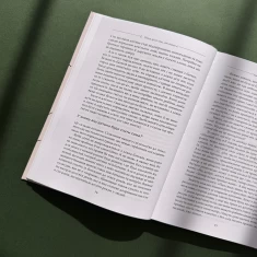 Книга Цілуйте мене міцно - Карлос Гонсалес Книга Цілуйте мене міцно - Карлос Гонсалес