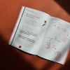 Книга Путівник світом дорослішання для дівчат: зміни в тілі, перші місячні та бодіпозитив - Барбара Петрущак