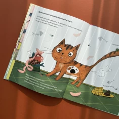 Книга Коти і кішки й маленька мишка - Вікторія Солтис-Доан Книга Коти і кішки й маленька мишка - Вікторія Солтис-Доан