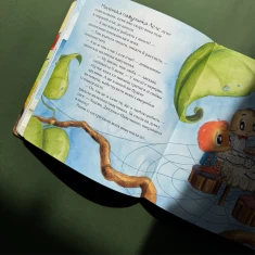 Книга Цілий рік із малятами-павученятами - Діана Амфт