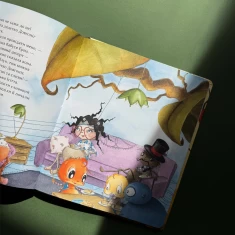 Книга Цілий рік із малятами-павученятами - Діана Амфт