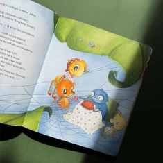 Книга Цілий рік із малятами-павученятами - Діана Амфт