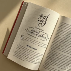 Книга Посібник з виживання для дівчат: про тіло, школу, кохання й інші труднощі підліткового віку - Крістіна де Вітте